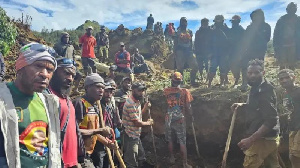 Papua New Guinea Yahofia Maelfu Ya Watu Wamefukiwa Na Maporomoko Ya Ardhi