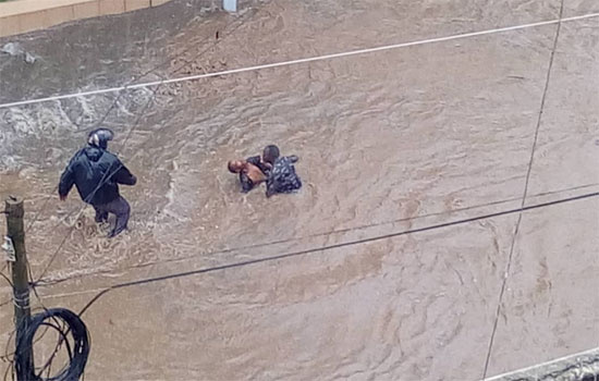 Mvua yaleta adha Mwanza, yasomba bidhaa za wafanyabiashara