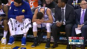 5282 4A8116BB00000578 5539169 The Warriors Star Looked In Distress After Hobbling Off During T A 10 