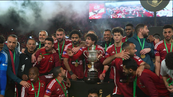 Al Ahly yaanza kubeba mataji