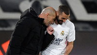 Zidane akiwa na Benzema