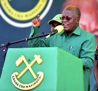 Rais Magufuli azuia tozo wenye vitambulisho