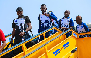 Azam FC Kuwasilini.png