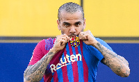 Dani Alves, atambulishwa rasmi Barca