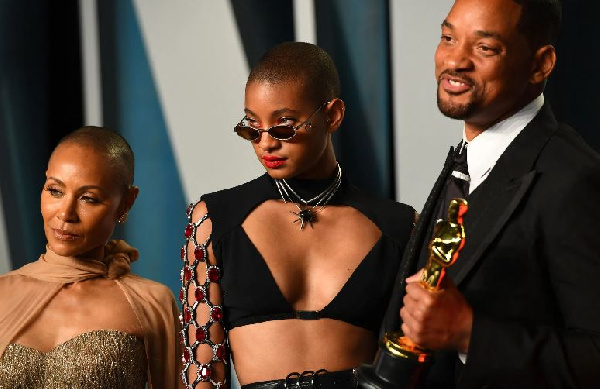 Willow Smith: Sijapata mafanikio kupitia wazazi wangu