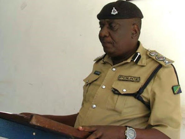 Gari la msafara wa IGP Sirro laua