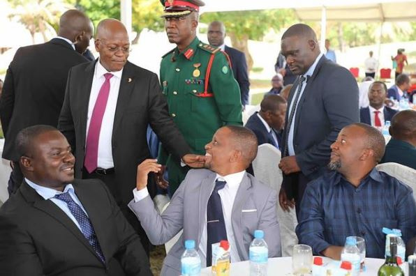 MWANA FA: RAIS MAGUFULI KANAMBIA NIENDELEE KUIMBA