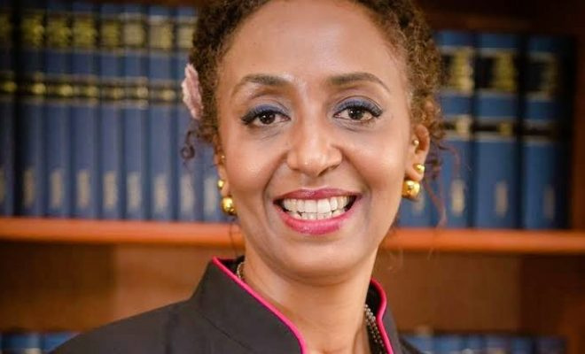 Fatma Karume kuutetea Uwakili wake