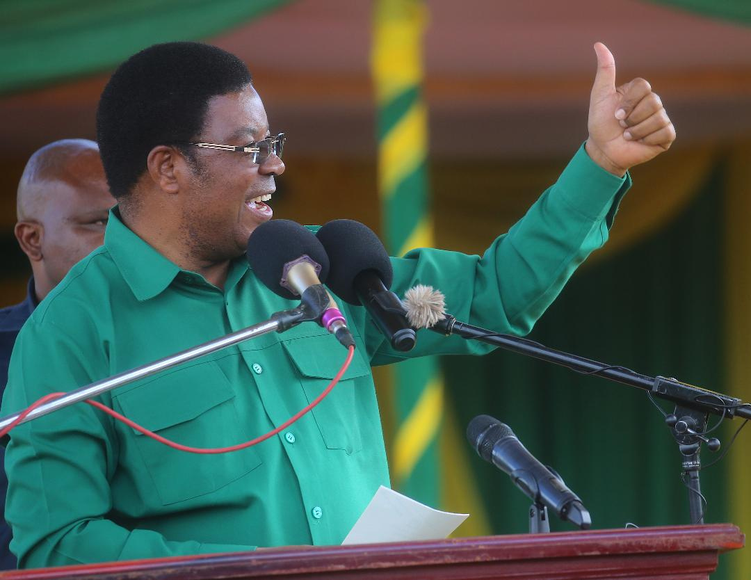 Majaliwa: Tumchague Dk. Florence kwa maendeleo ya Muhambwe