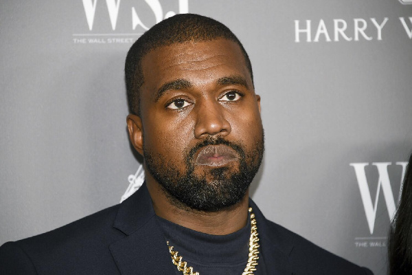 Kanye West awachana wanaomdiss kumposti mkewe