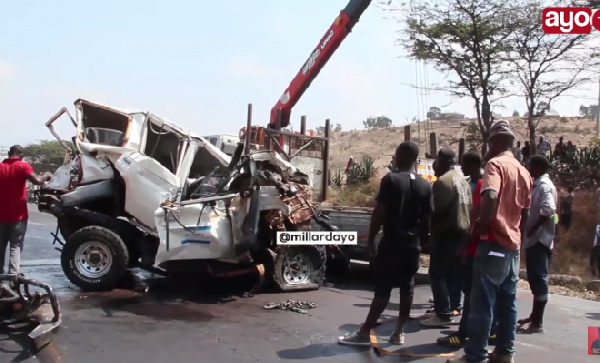 Lori lafeli breki lagonga magari manne, mmoja afariki (+video)