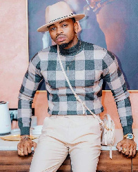 Diamond Platnumz atoa pole waathirika ajali ya moto, aahidi kuwafuta machozi