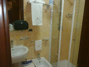 Normal Bathroom Very (600 X 449)