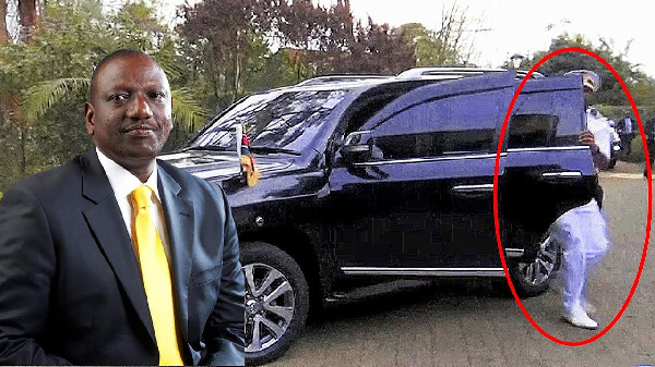 Mlinzi agutuka baada ya Rais Ruto kujifungulia mlango wa gari