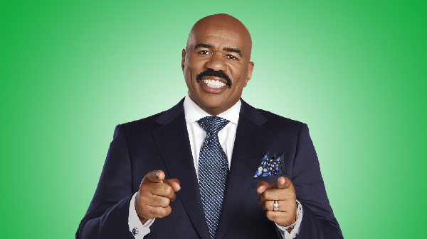 Mchekeshaji Steve Harvey akanusha kuwasema vibaya wenzake