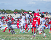 Kanoute akifunga bao la kusawazisha kwa Simba SC