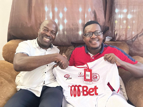 Kiongozi Simba SC amtembelea Proffesor Jay