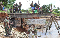 JWTZ waanza ujenzi daraja lililosombwa na maji