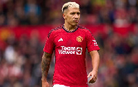 Beki wa klabu ya Manchester United Lisandro Martinez