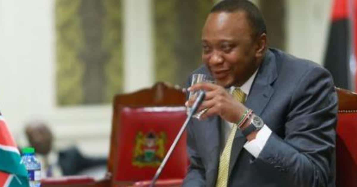 Wakenya wampongeza Rais Uhuru Kenyatta kwa kuondoa 