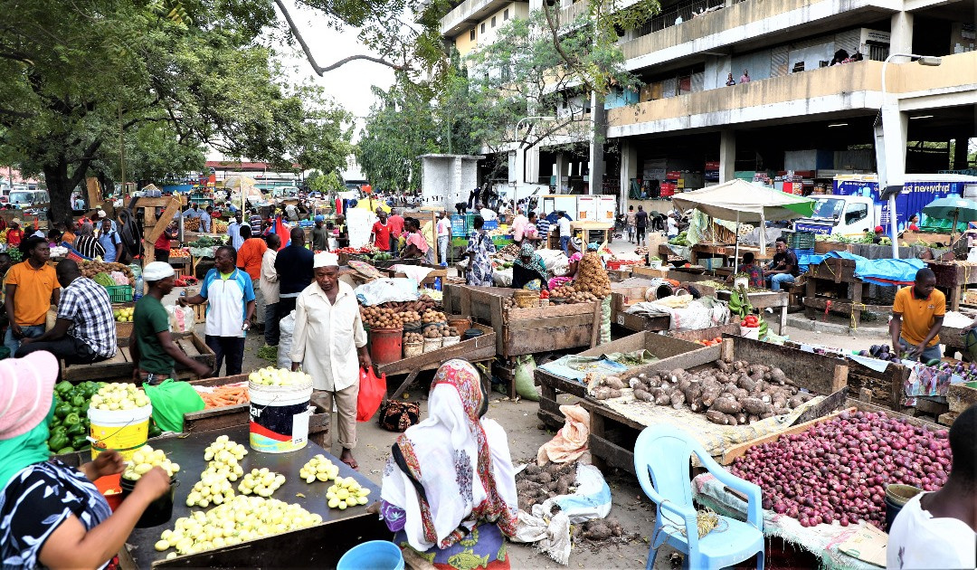 Samia atoa milioni 100/- za paa Machinga Complex