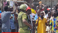 Wananchi wavamia kituo cha Polisi