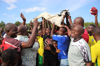 Wagawana Zawadi, Bodaboda Wabeba Mbuzi