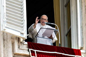 Papa Francis Aongoza Maombi Kwa Wahanga Wa Shambulizi La Uganda