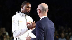 Kevin Durant Anasema 'kila Mtu Hutumia' Bangi Katika NBA