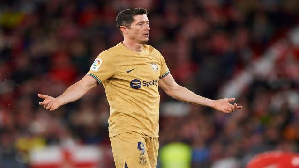 Lewandowski asaka rekodi ya Ronaldo, Messi UEFA