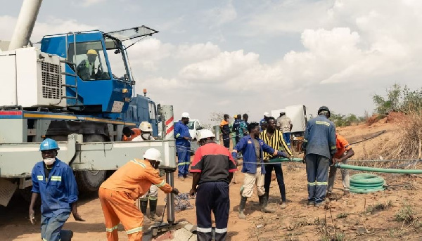 Shimo darasani 'lameza' madawati, viti na mabegi ya wanafunzi