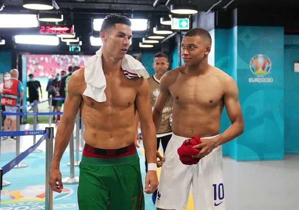 Mbappe: Ronaldo apewe heshima yake