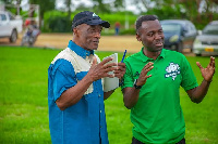 Makocha wa Mtibwa Sugar, Josph Omog (Kushoto) na Awadh Juma(Kulia) wakielekezana jambo mazoezini