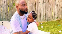 Davido ampa mwanawe zawadi ya shilingi milioni 25 kwa kung'olewa jino