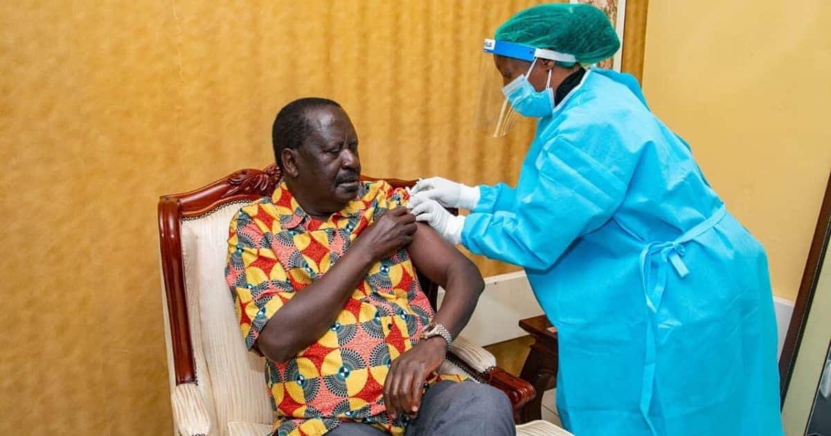 Raila apokea cha pili ya COVID-19, awashauri Wakenya kuchanjwa