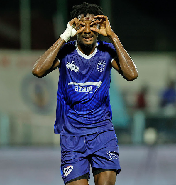 Azam FC waisaka nafasi ya Simba Kimataifa, waichapa KMC bao 2