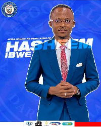 Mtangazaji wa Azam Tv, Hasheem Ibwe atangazwa kuwa Afisa Habari Azam FC