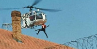 Mke atumia Helikopta kumtorosha mumewe Gerezani