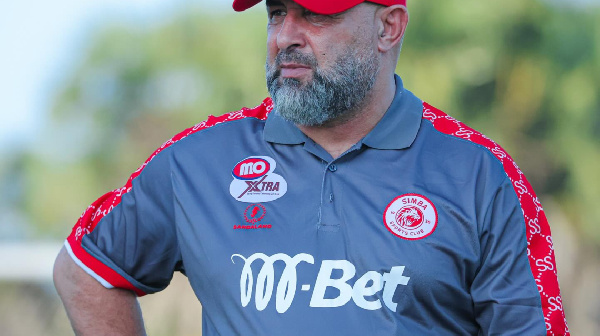 Kocha Mkuu wa Simba SC, Abdelhalk Benchikha