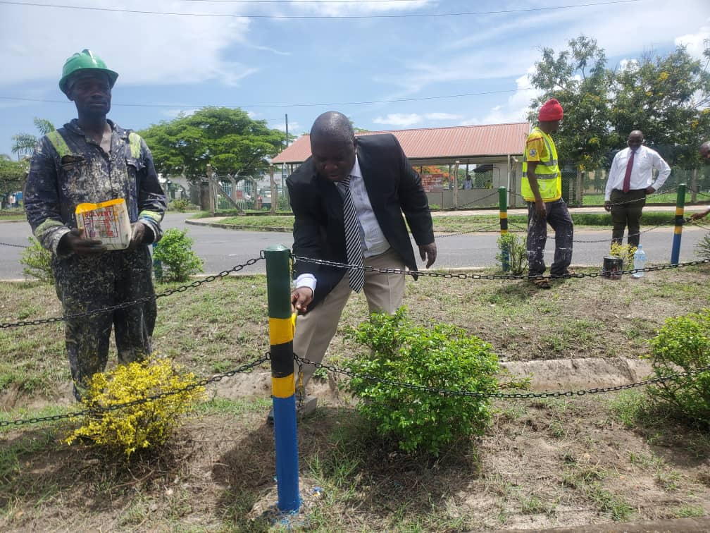 Kauli ya RC Makalla kwa wanaong'oa mapambo ya barabara