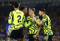 Wachezaji wa Arsenal wakishangilia ushindi dhidi ya Brighton