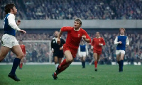 Gwiji wa zamani wa Liverpool, Sir. Roger Hunt