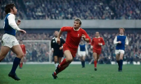 Gwiji wa zamani wa Liverpool, Sir. Roger Hunt