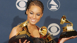 Grammy Rewind Hero (1)