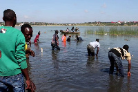 Wawili wafa maji, watatu wanusurika wakienda kupiga picha ziwani