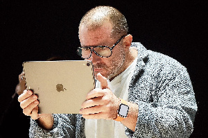 Jony Ive Ipad Pro.jpeg