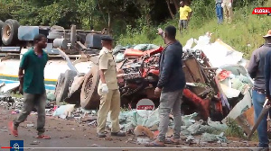 Ajali Mbaya! Lori Lagonga Magari Mawili, Laua Watu Wawili