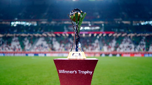 FIFA Club World Cup Trophy 020422