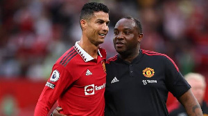 Benni McCarthy Training Cristiano Ronaldo At Manchester United