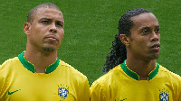 Ronaldinho na Ronaldo.